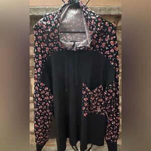 (NWOT) Free People Floral Hoodie Long Sleeve Pocket Top Black Pink Size S
